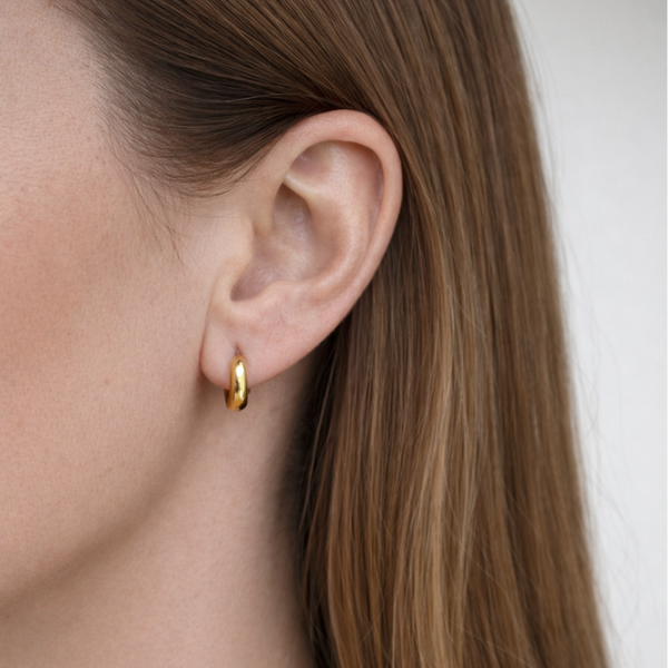 Timeless mini hoops
