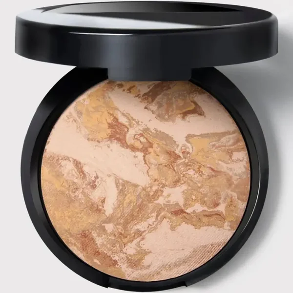 Laura Geller Baked Balance‑n‑Brighten Color Correcting Foundation  medium