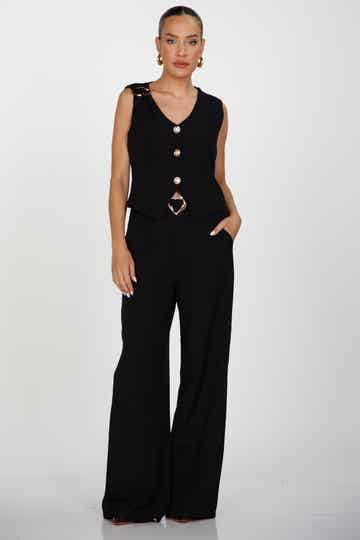 Nela Suit