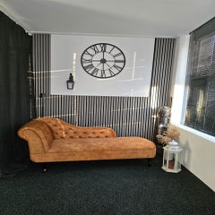 1000109479-standard.jpg