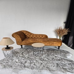 1000111395-standard.jpg