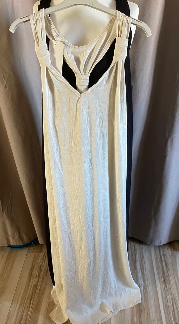 Robe à bretelles dos nu noué