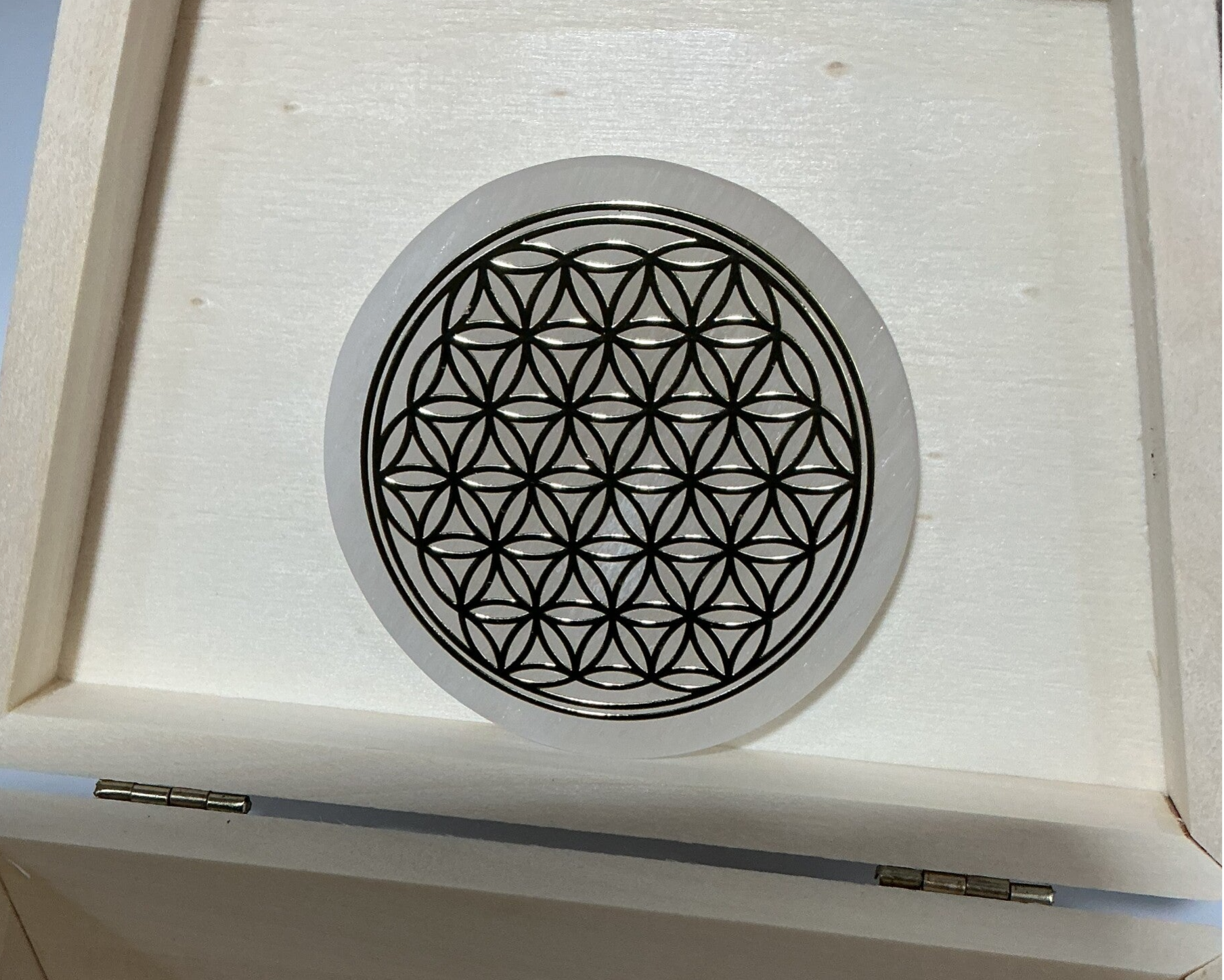 Pierre de sélénite doré