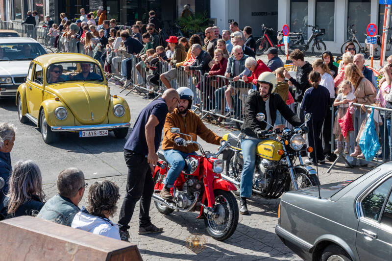 g-rnaertfeesten-classic-cars-parade-reclamestoet-timelesstales-89-standard.jpg