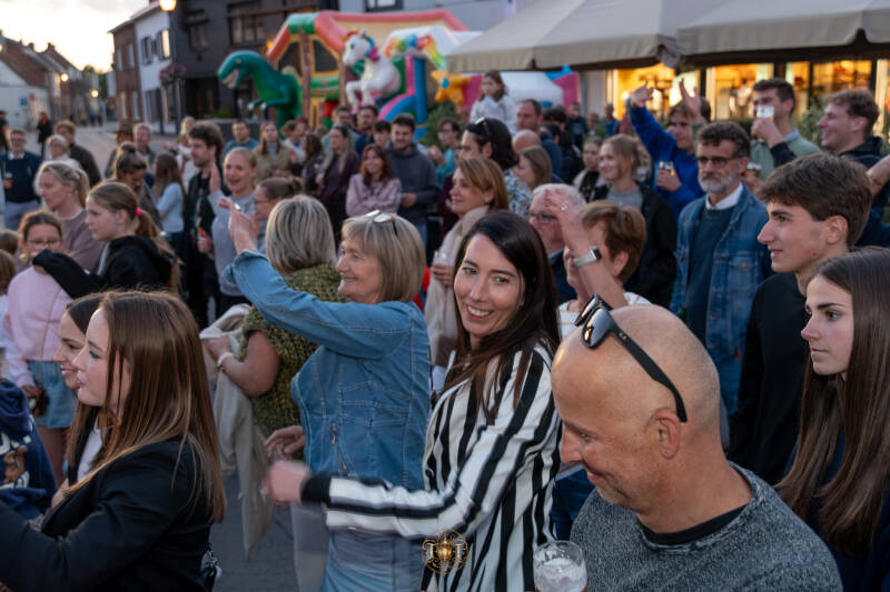 girnaertfeesten-girnaert-eetfestijn-girnaert-stuntshow-timelesstales-24-standard.jpg