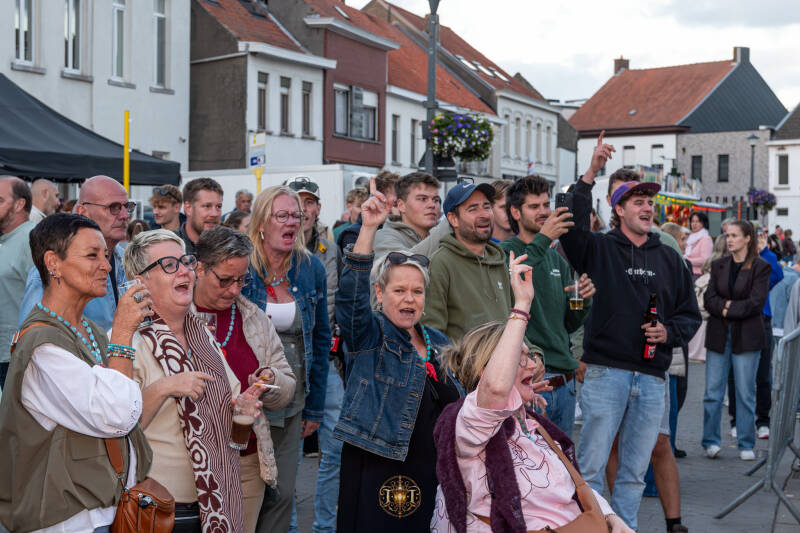 girnaertfeesten-girnaert-eetfestijn-girnaert-stuntshow-timelesstales-34-standard.jpg