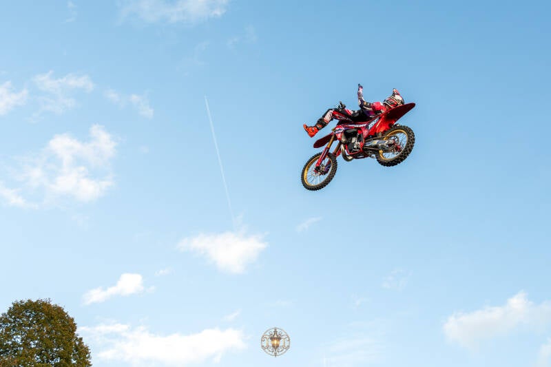girnaertfeesten-girnaert-eetfestijn-girnaert-stuntshow-timelesstales-39-standard.jpg