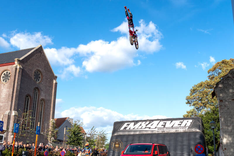 girnaertfeesten-girnaert-eetfestijn-girnaert-stuntshow-timelesstales-53-standard.jpg