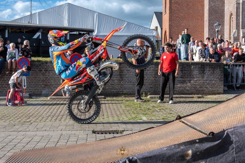 girnaertfeesten-girnaert-eetfestijn-girnaert-stuntshow-timelesstales-55-standard.jpg