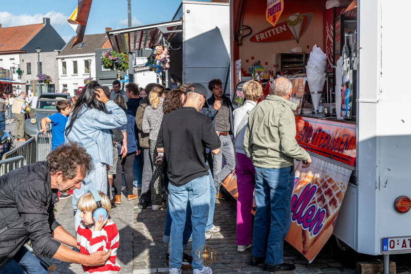 girnaertfeesten-girnaert-eetfestijn-girnaert-stuntshow-timelesstales-60-standard.jpg