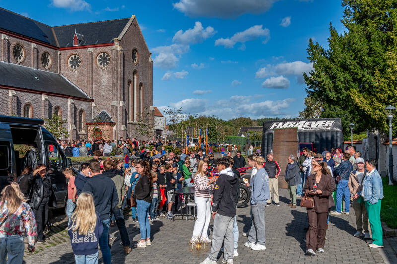 girnaertfeesten-girnaert-eetfestijn-girnaert-stuntshow-timelesstales-65-standard.jpg