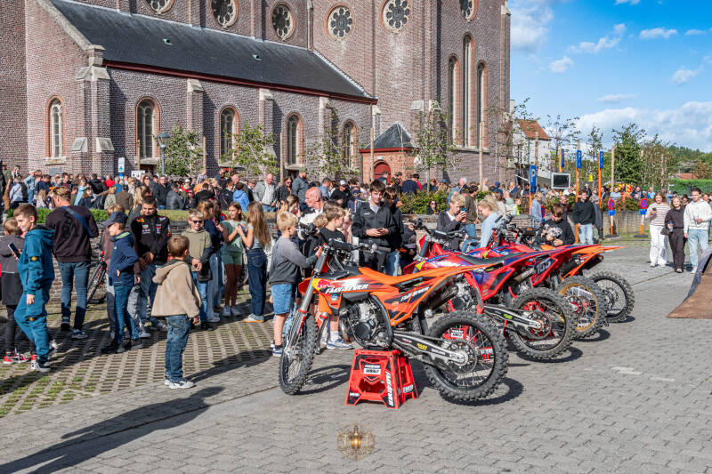 girnaertfeesten-girnaert-eetfestijn-girnaert-stuntshow-timelesstales-67-standard.jpg