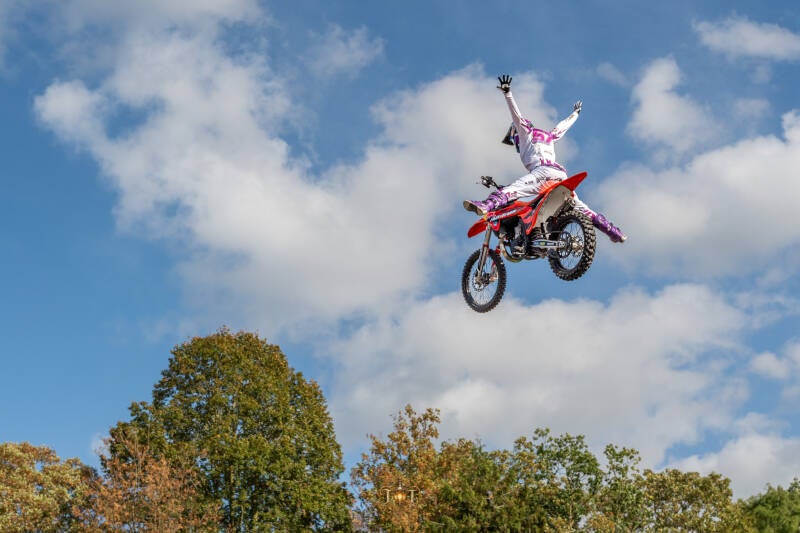 girnaertfeesten-girnaert-eetfestijn-girnaert-stuntshow-timelesstales-83-standard.jpg