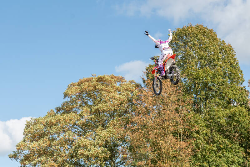 girnaertfeesten-girnaert-eetfestijn-girnaert-stuntshow-timelesstales-85-standard.jpg