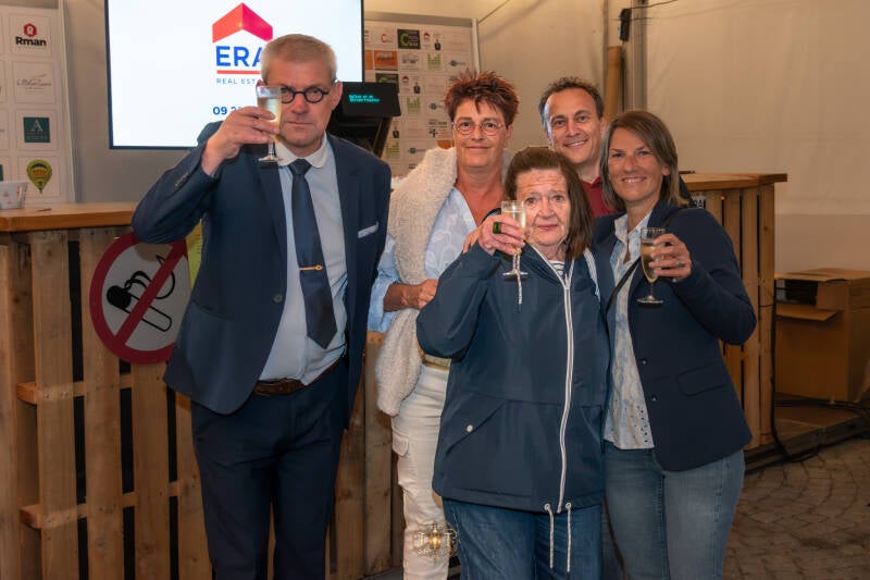girnaertfeesten-revue-crevette-timelesstales-20-standard.jpg
