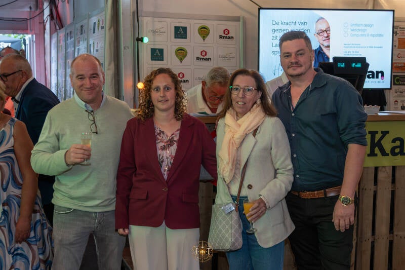 girnaertfeesten-revue-crevette-timelesstales-3-standard.jpg