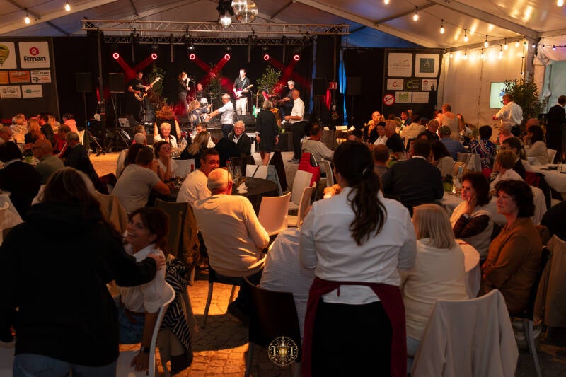 girnaertfeesten-revue-crevette-timelesstales-75-standard.jpg