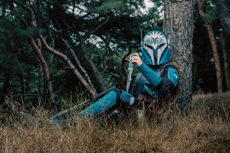 timeless-takes-mandalorian-bo-katan-cosplay-star-wars-fantasy-jpg-standard.jpg