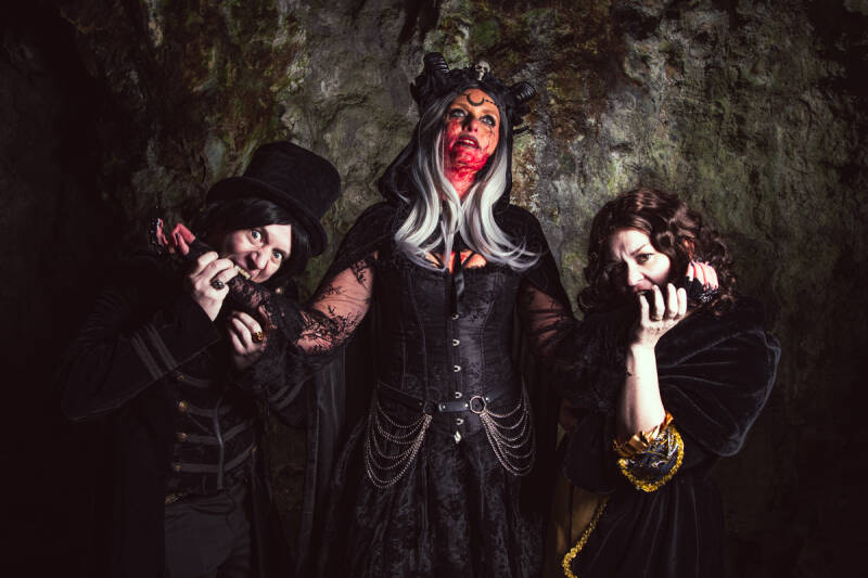 timeless-tales-vampier-cosplay-gothic-horror-fantasy-bloed-jpg-standard.jpg