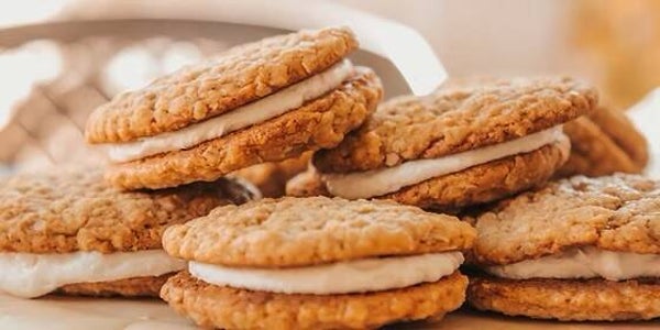 Oatmeal cream pie