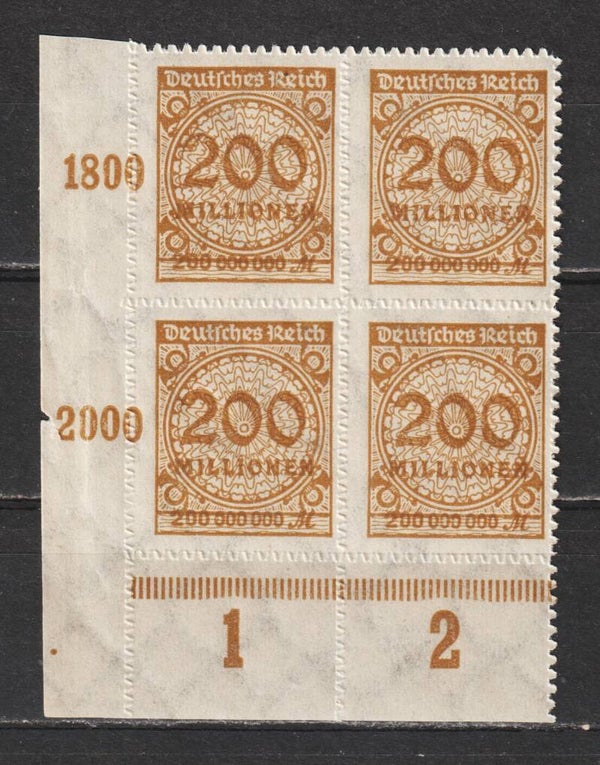MiNr. 323 B postfrische Bogenecke  (0464)