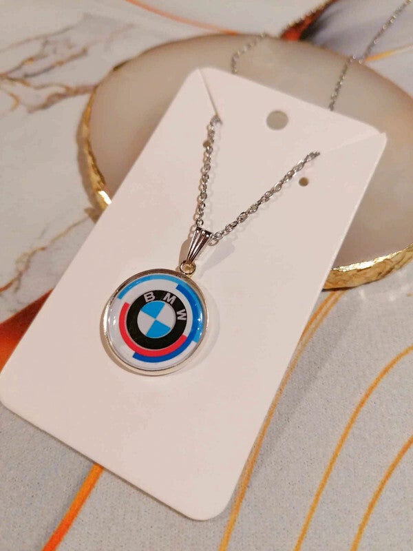 Collier BMW 50 ans en acier inoxydable doré ou argenté – Bijou automobile élégant | LTDF Création