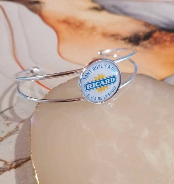 Collection inspirée par Ricard – “Tant qu’il y a du Ricard, il y a de l’espoir”