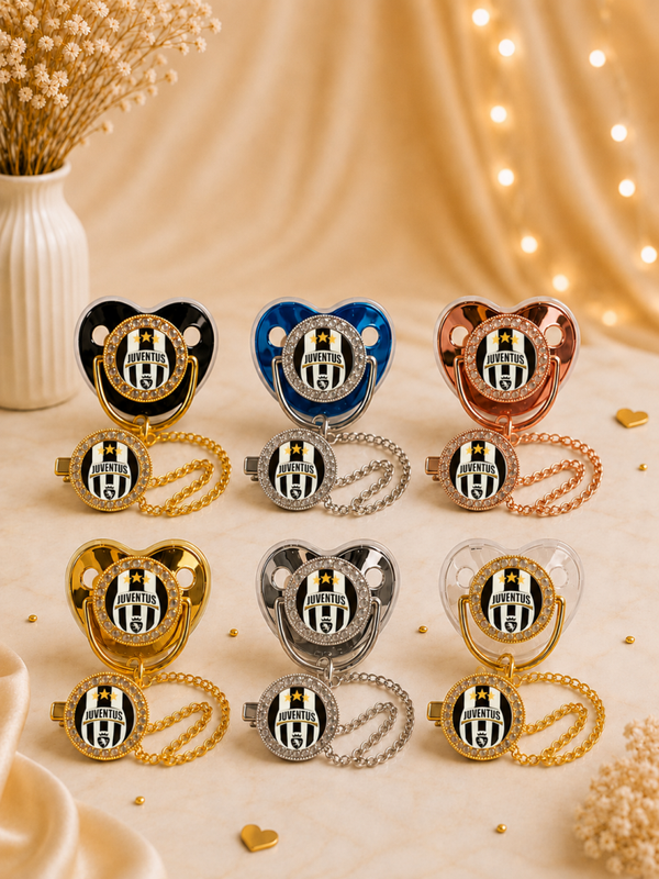 Tétine Strass inspirée de l’univers de la Juventus – La passion du football dès les premiers jours