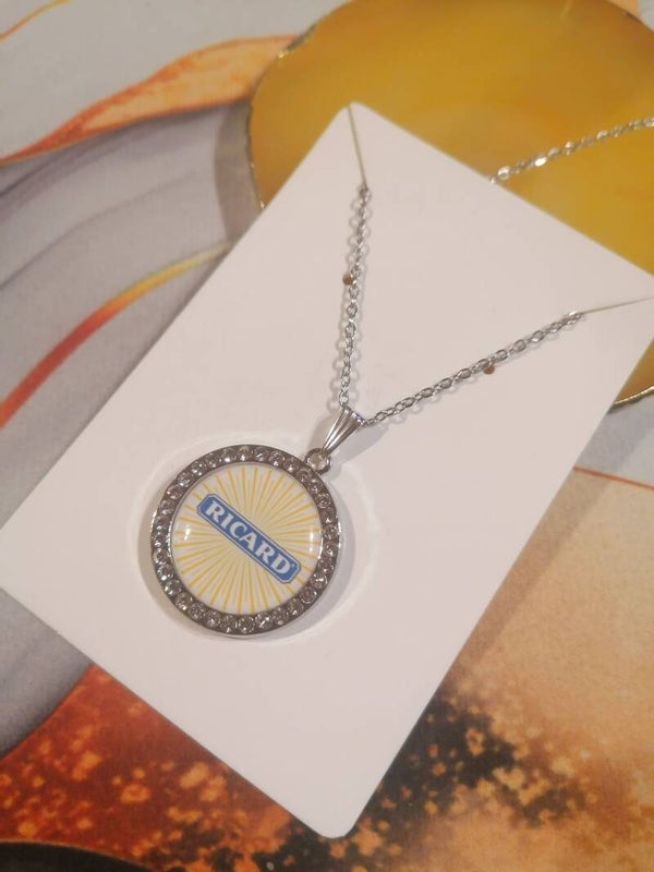 Collier Ricard Strass en Acier Inoxydable – Doré ou Argenté – Pendentif Brillant