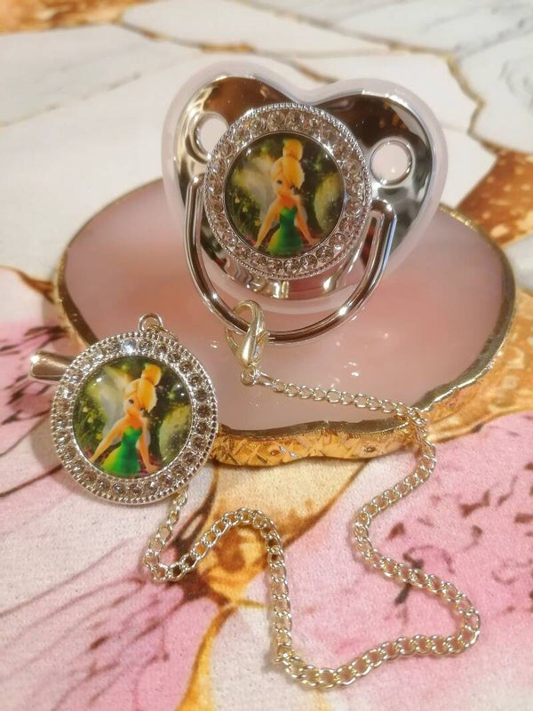 Tétine Strass avec Attache La Fée Clochette – Forme Physiologique – 5 Coloris Disponibles ✨