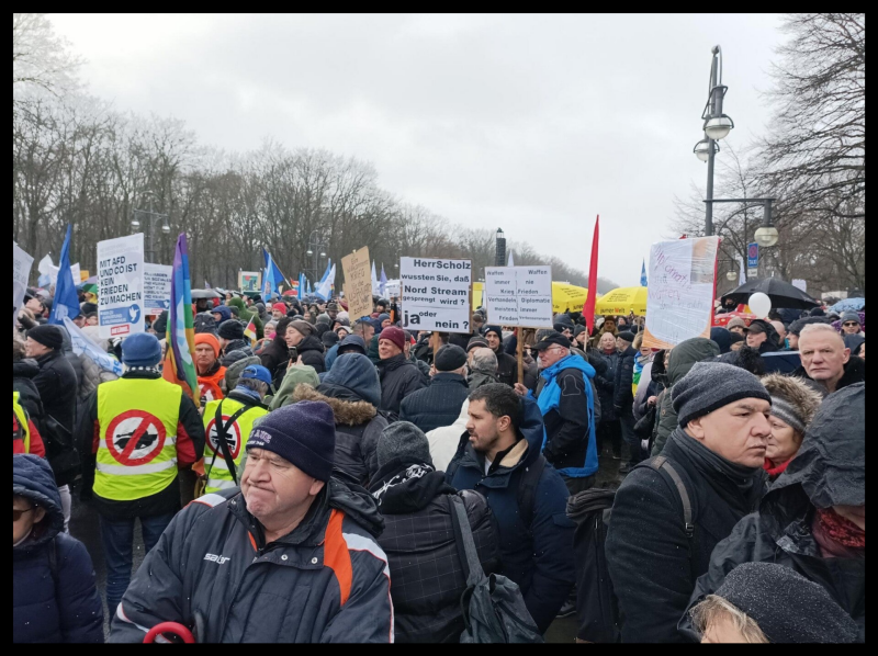 Berlin 4 Frieden und Diplomatie