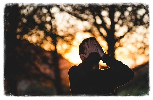 nachdenklicher Mensch Frieden und Diplomatie.de