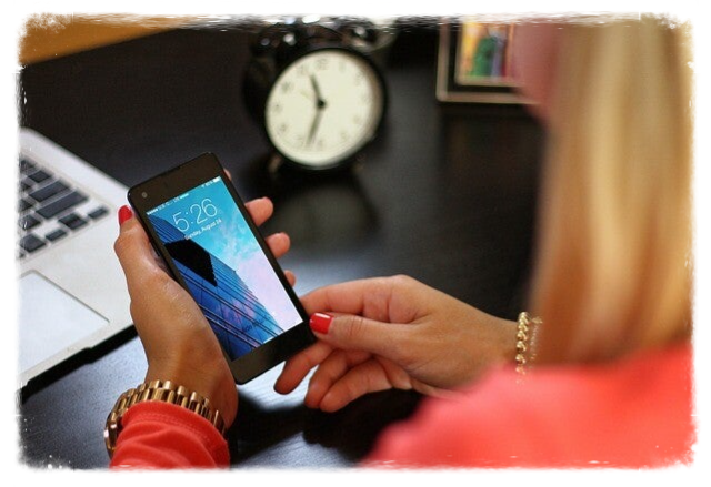 Handy FriedenundDiplomatie.de