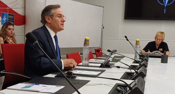 Frieden und Diplomatie