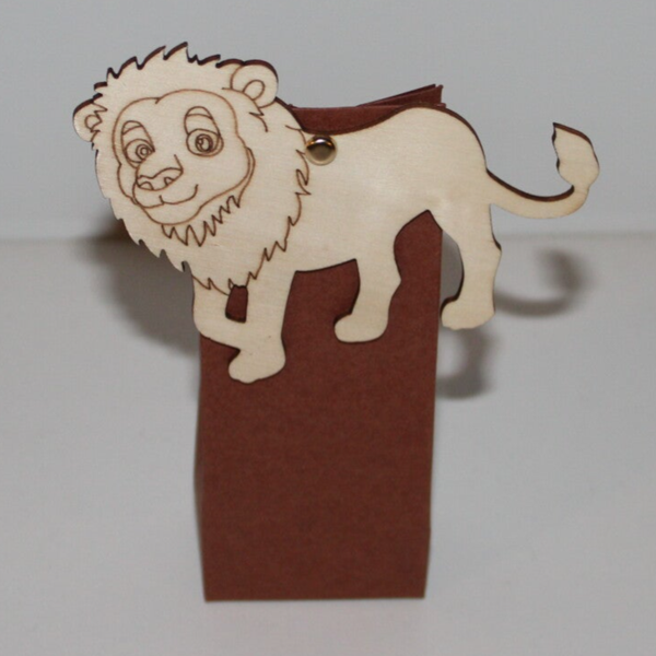 klepdoosje met houten leeuw - Mie Moments