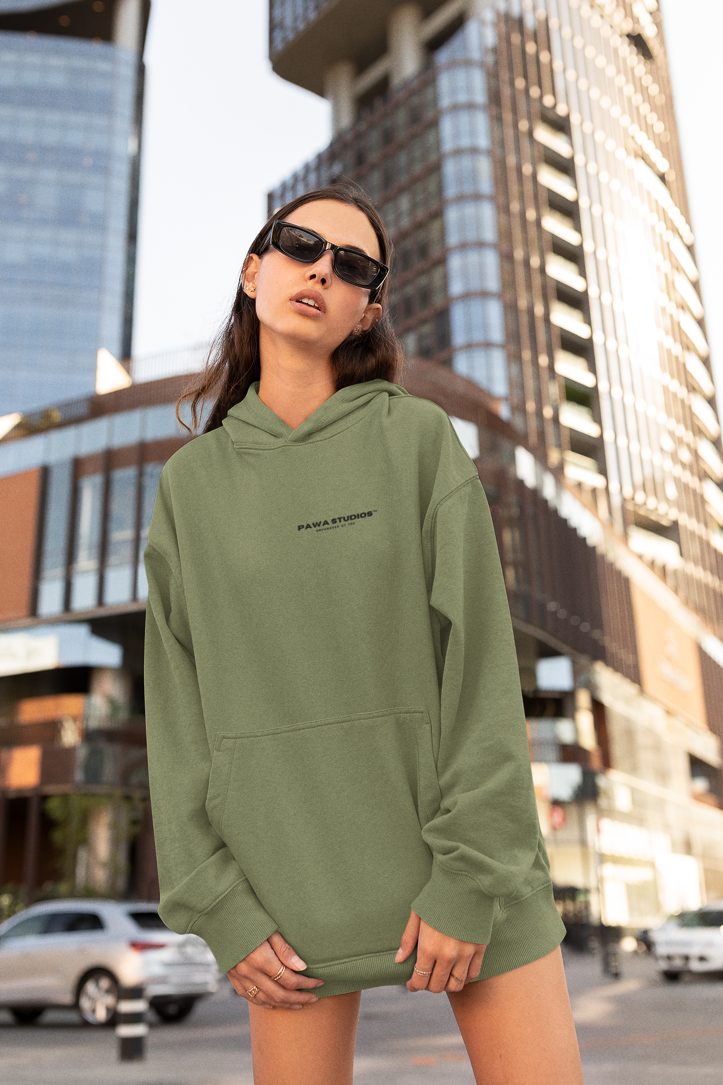 NO. 1 HOODIE OLIVE