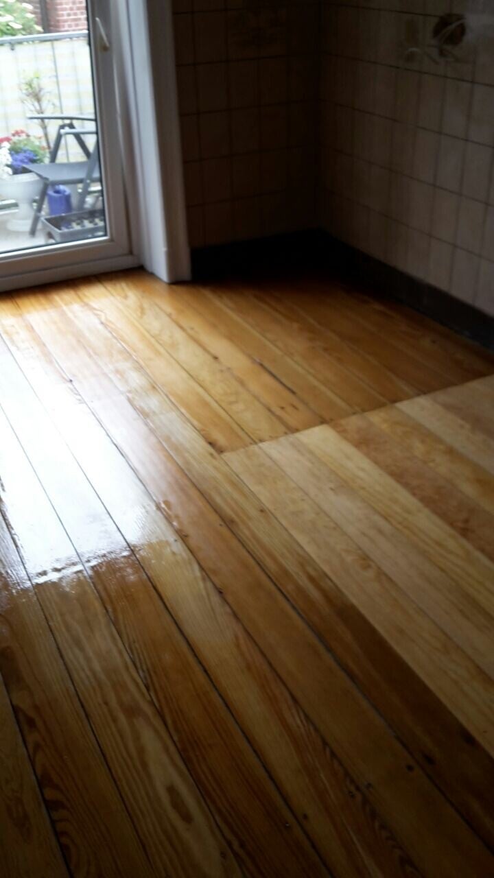 PARKETT NACH SANIERUNG