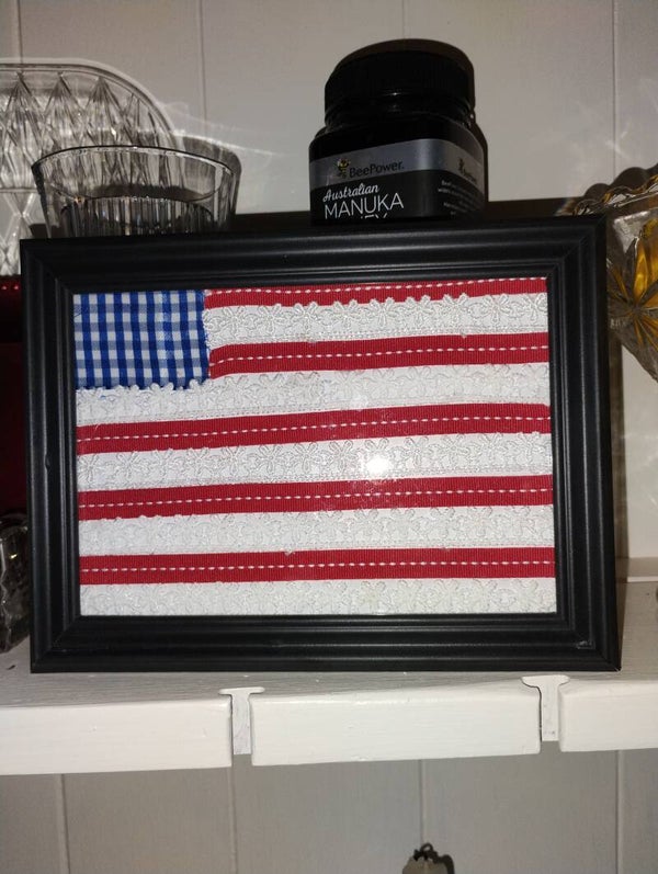 Flag picture frame 2