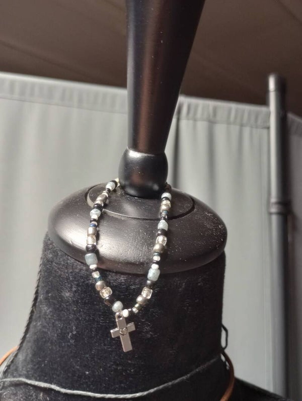 Cross bracelet