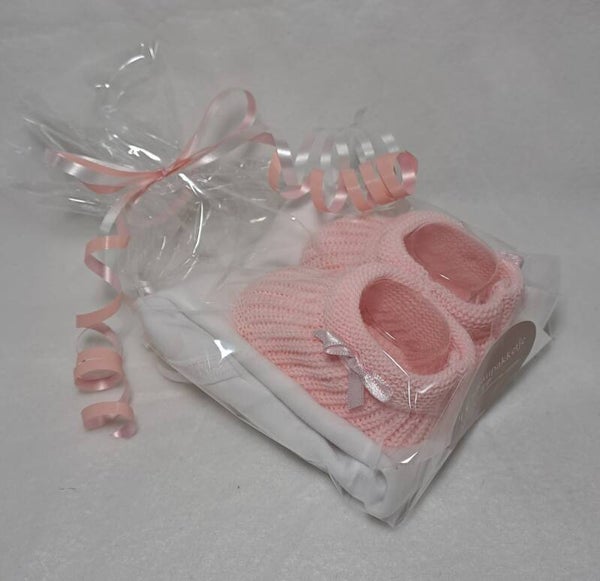 Cadeaupakketje romper met slofjes strikje