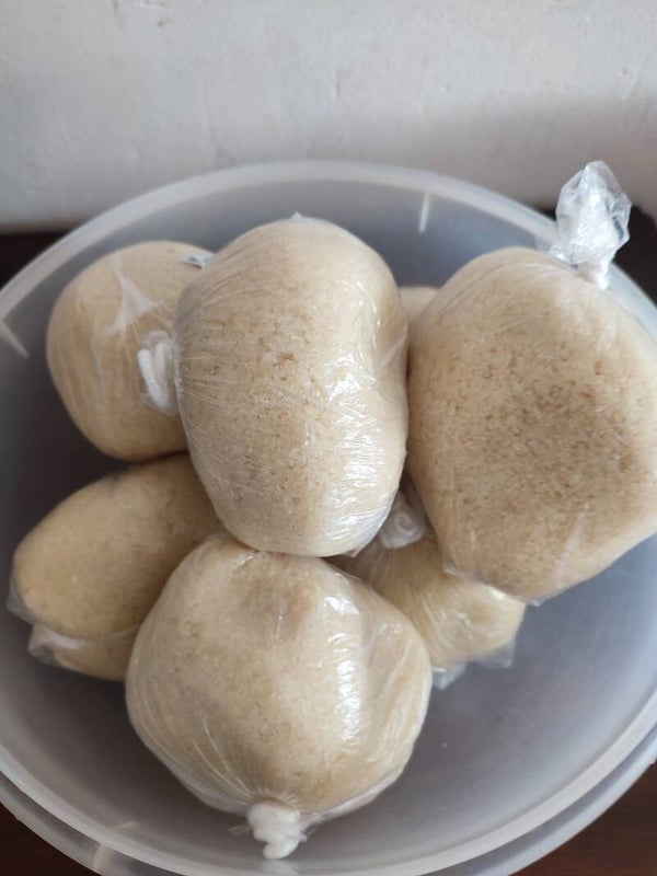 l'attiéké gros grain (semoule de manioc)