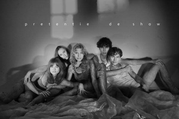 Pretentie de Show (Pretentious the Show)