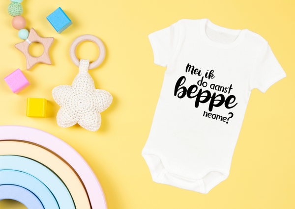 Romper: Mei ik do aanst beppe naeme?