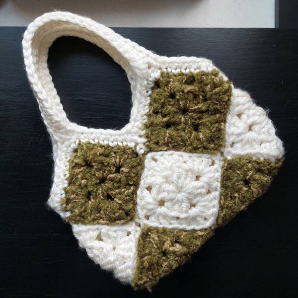 Checkered Handbag - Off-White & Mossy Green