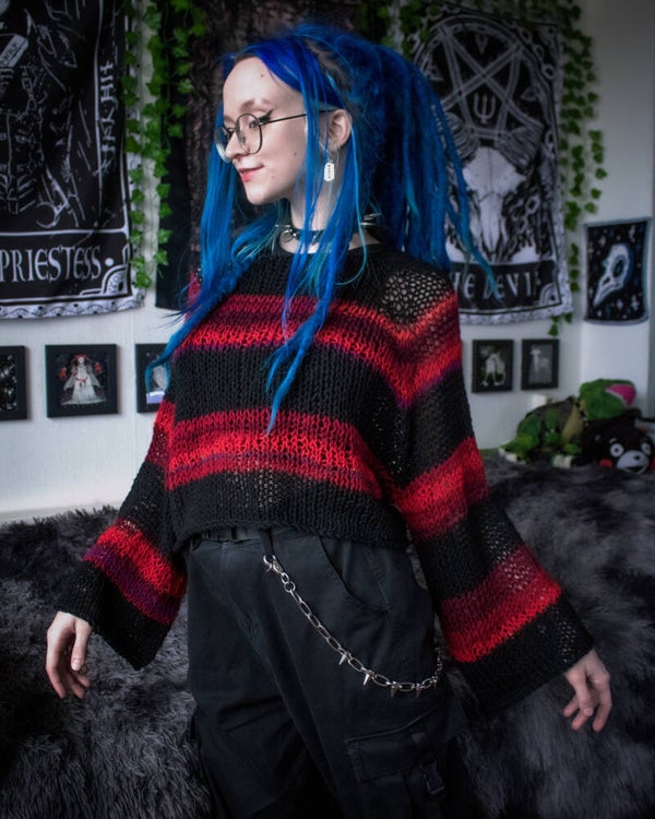 No-waste Sweater - Black & Red