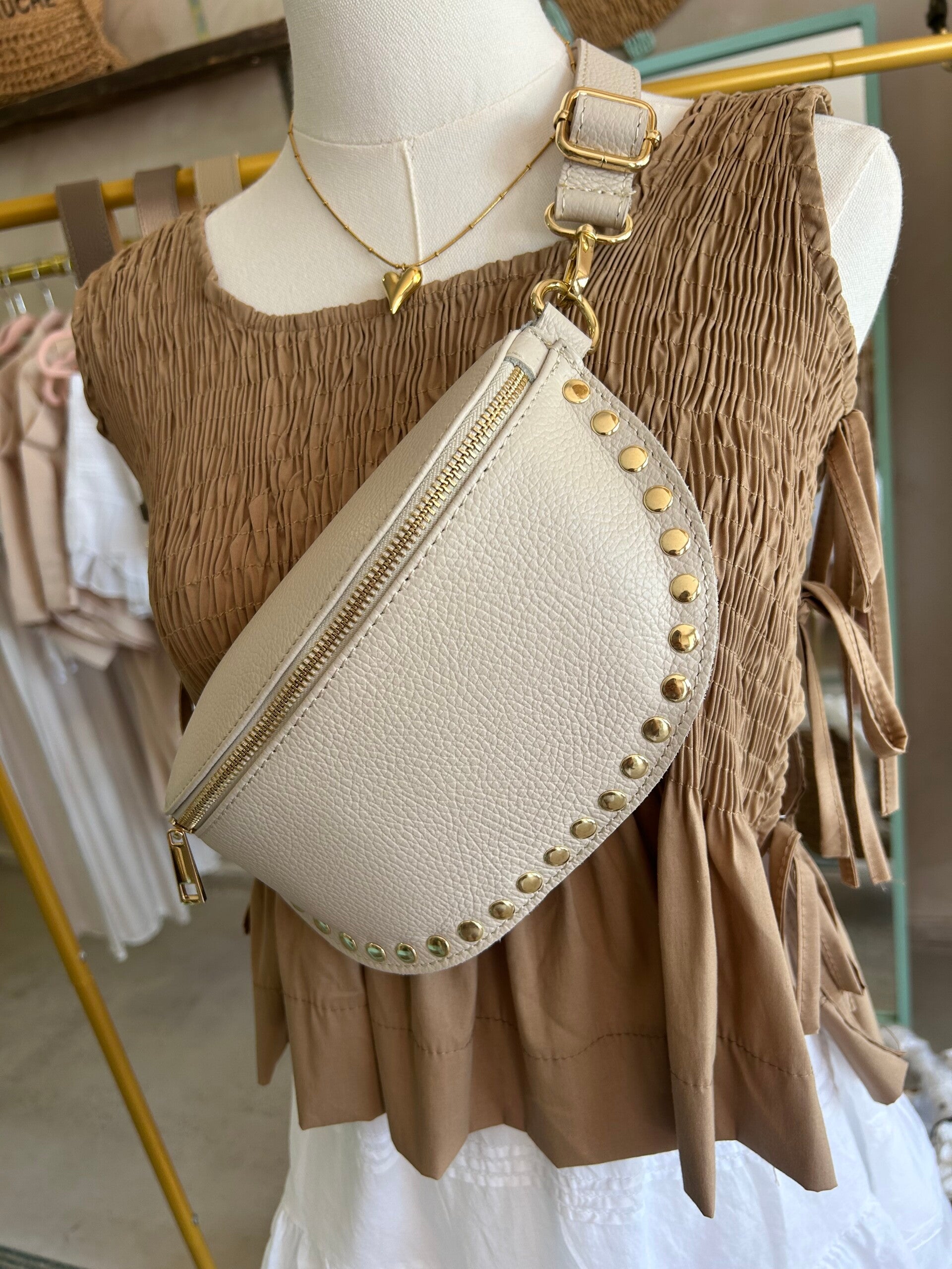 Crosbody bag beige