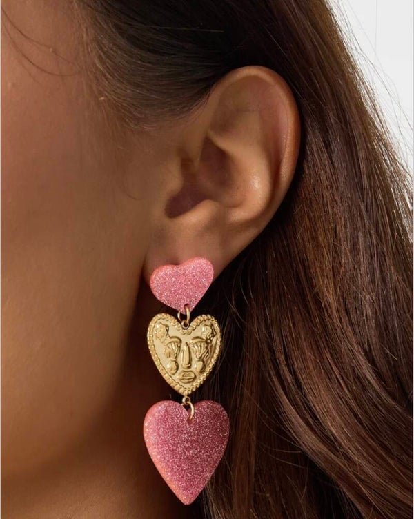 Pink heart gold earring
