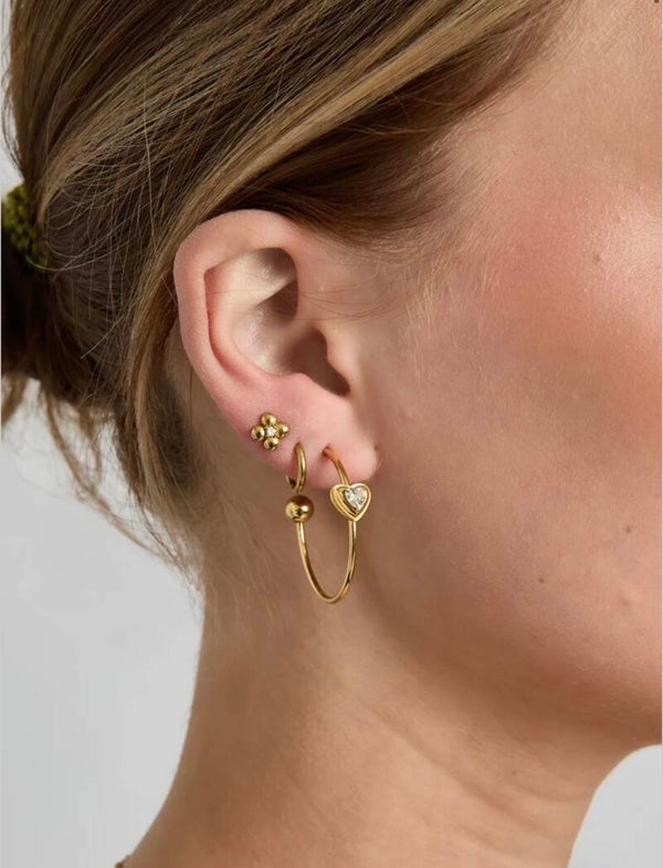 Earring gold diamond heart