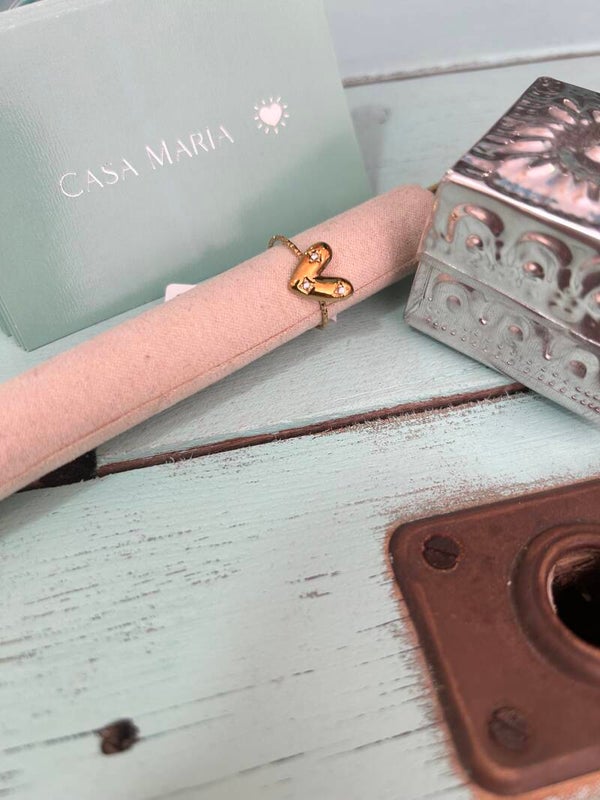 Diamond heart ring gold