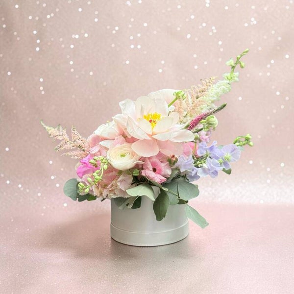 Small hat-box arrangement